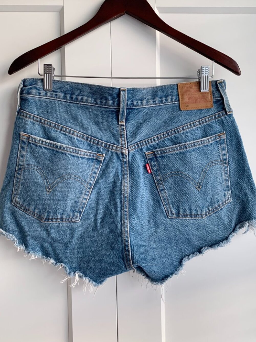 Levi's 501 Denim Short Women's size 30 - Picture 2 of 8